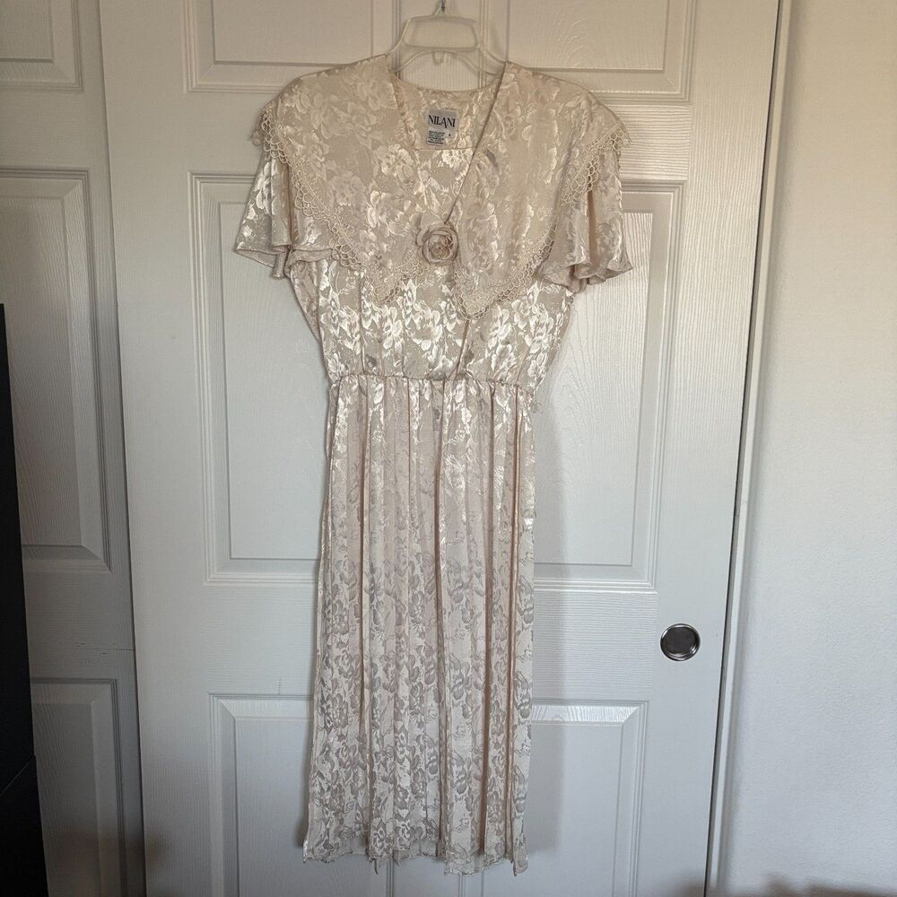 Nilani: NWOT Vintage Champagne Satin Brocade Midi Dress With Belt Size 6